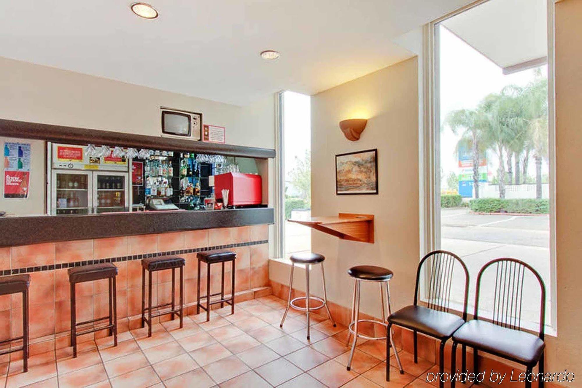 Econo Lodge Griffith Motor Inn Ресторан фото